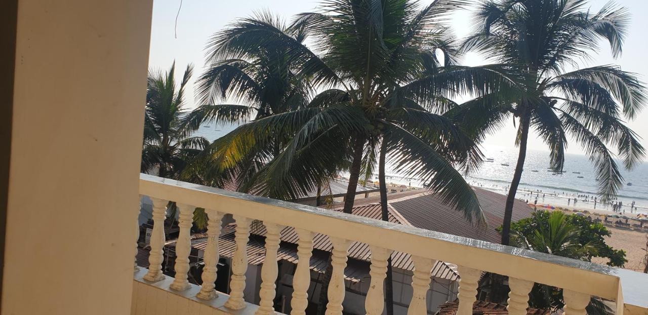Baga Beach Exotica Hotel Bagian luar foto