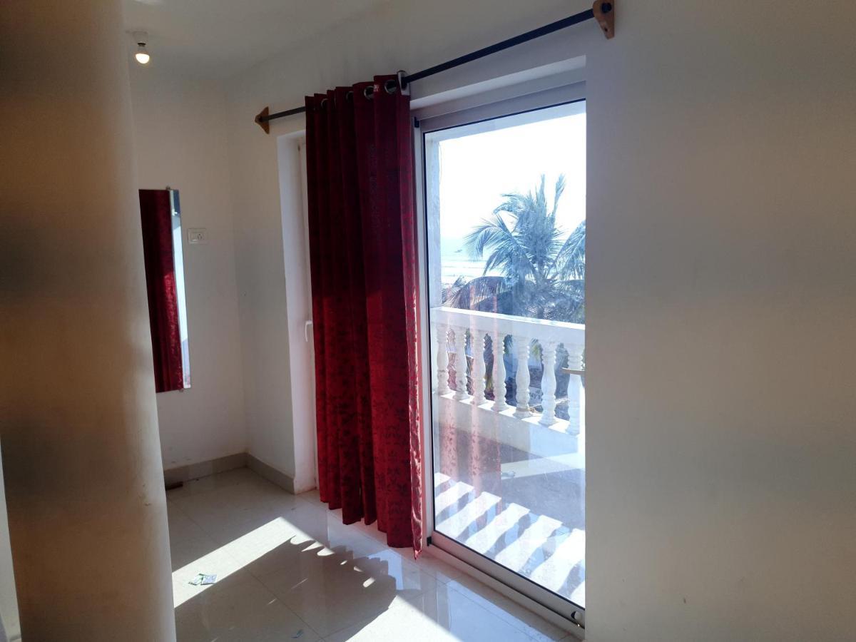 Baga Beach Exotica Hotel Bagian luar foto