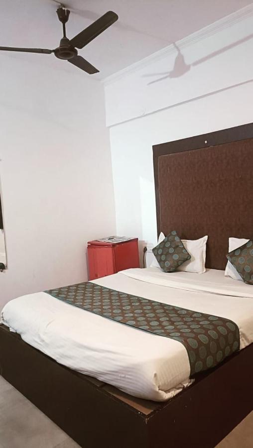 Baga Beach Exotica Hotel Bagian luar foto